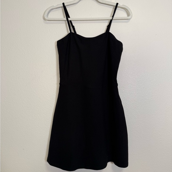 ALO Alosoft Courtside Tennis Dress in Black Women’s Sz M - Picture 3 of 8